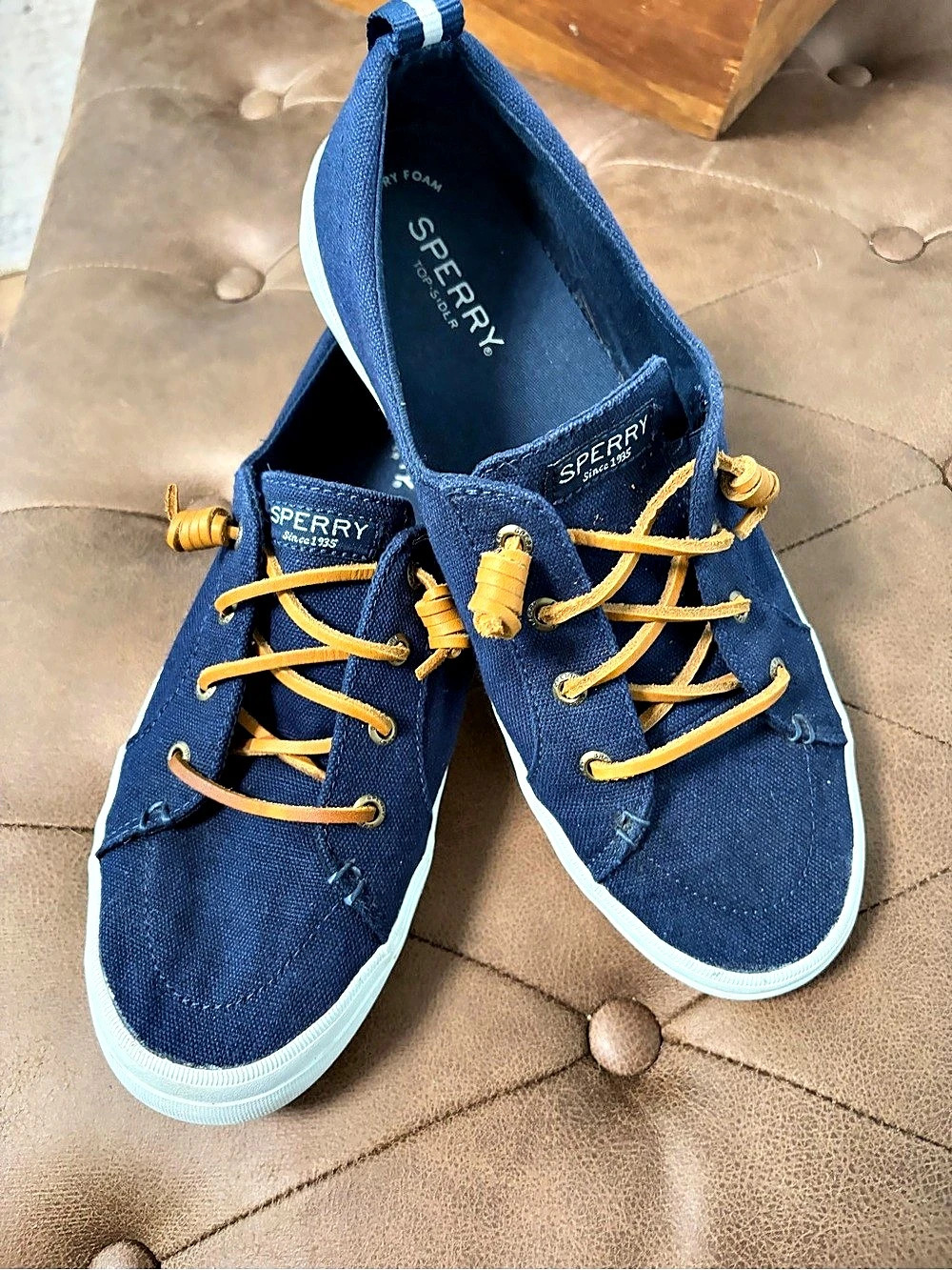 Sperry Crest Vibe Canvas Sneaker Sneakers Blue with Leather laces Sz 9.5